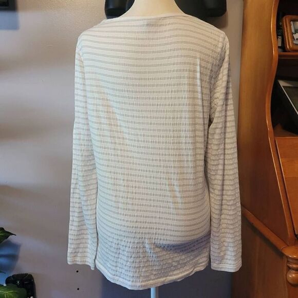 Eddie Bauer Long Sleeve  Cotton V-Neck Top Gray Size Medium - Picture 3 of 5